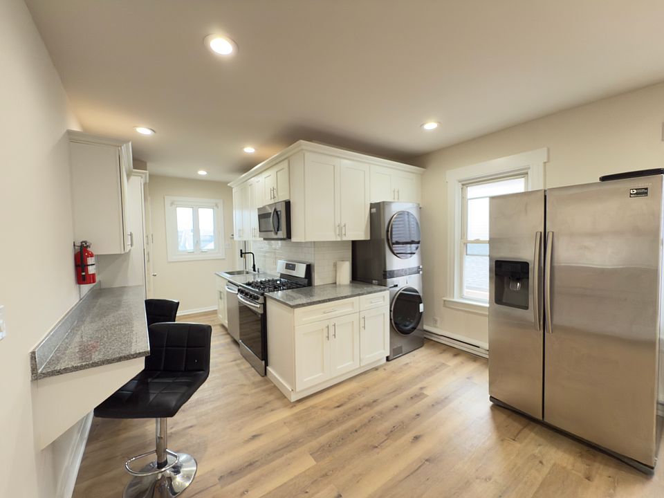 1st image of 354 Summer St Floor 2