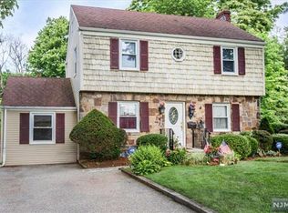 79 Lincoln Ave, Bergenfield, NJ 07621