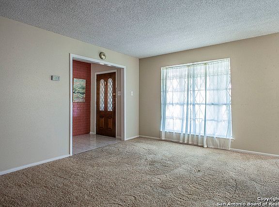 3rd image of 3047 Clearfield Dr