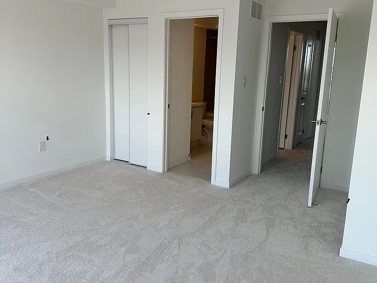 163 Hunt St N #101 — Photo 23
