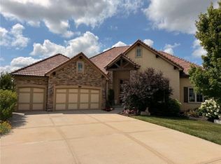 9174 Cottonwood Canyon Dr, Lenexa, KS 66219