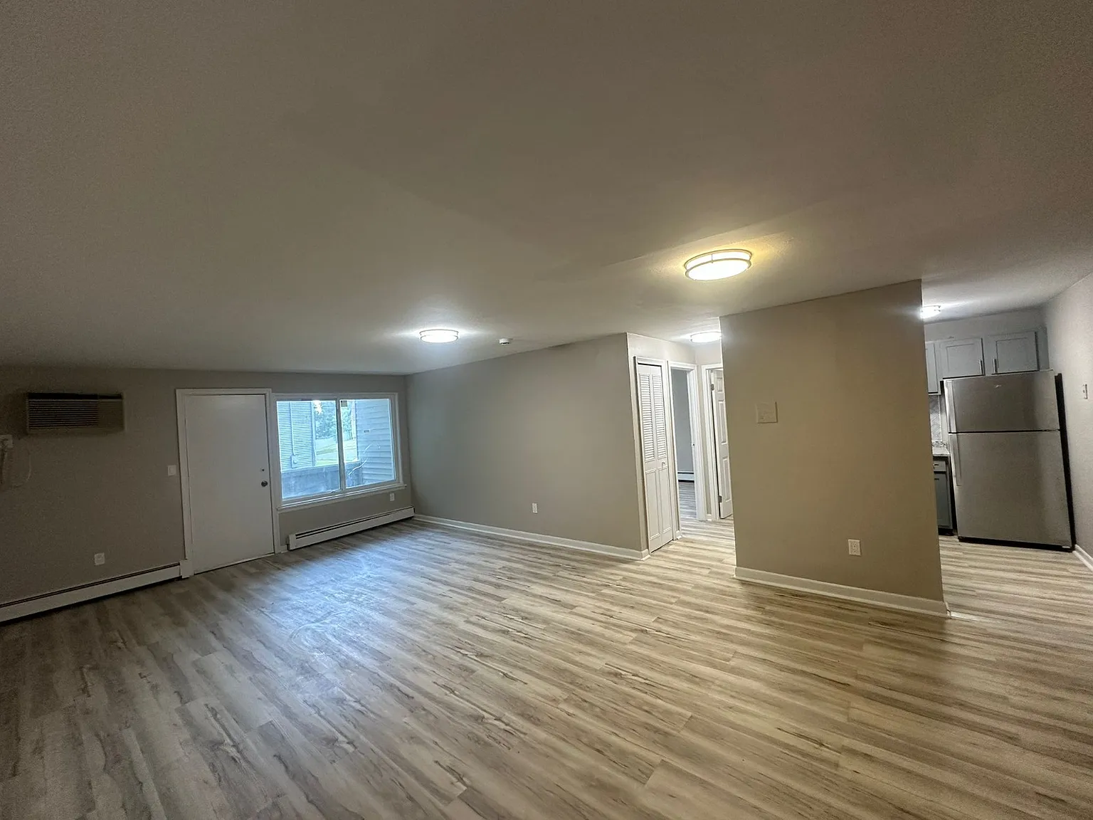 1 bed, 1.5 bath, $1,650 — Photo 2
