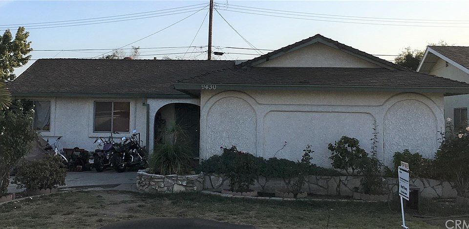 1st image of 9430 Carnation Dr
