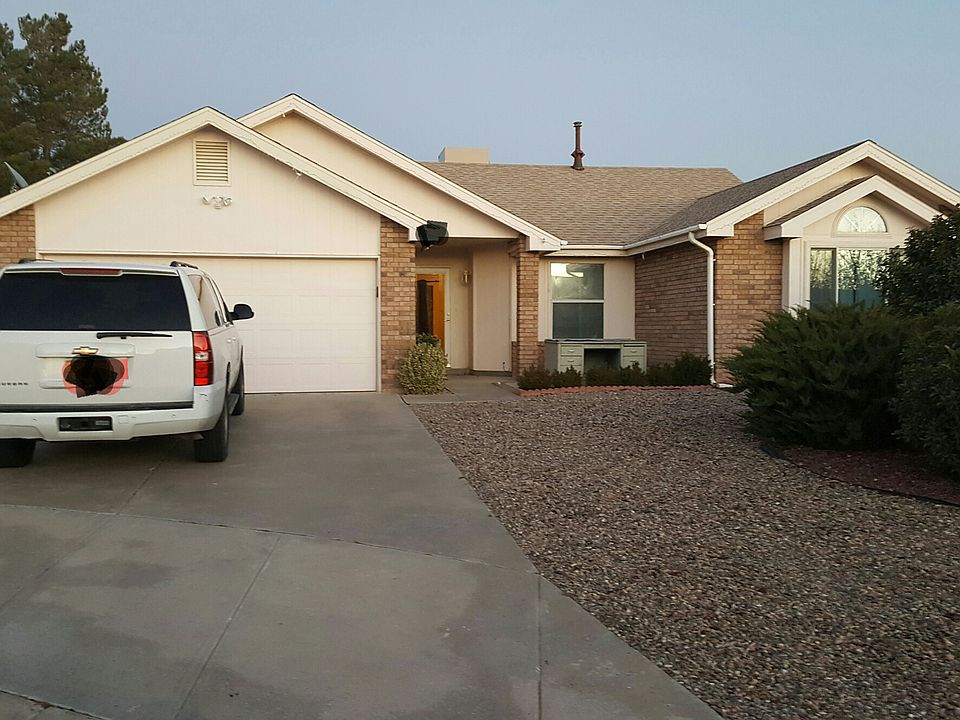 1st image of 12 Aspen Ter