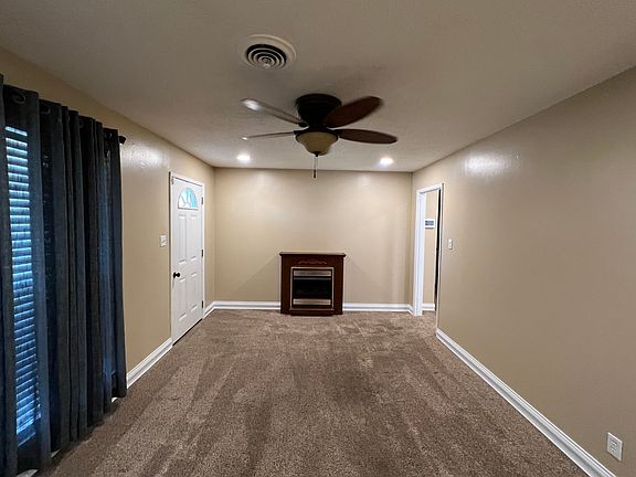 4th image of 609 W Union Ave