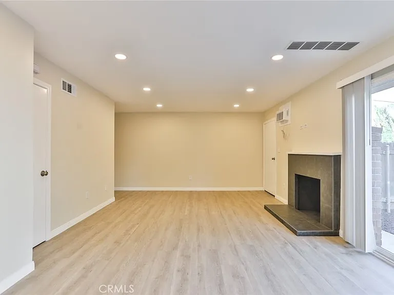 2963 Elgin Dr #C — Photo 6