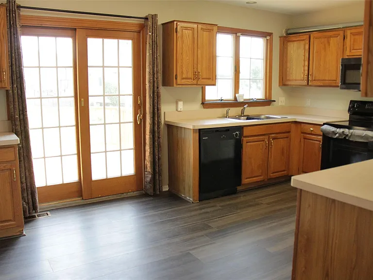 44777 Saltz Rd — Photo 25