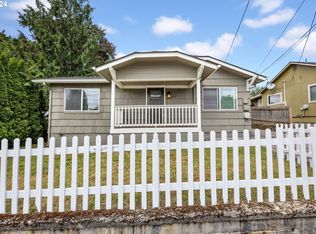 825 NW Greeley St, Camas, WA 98607