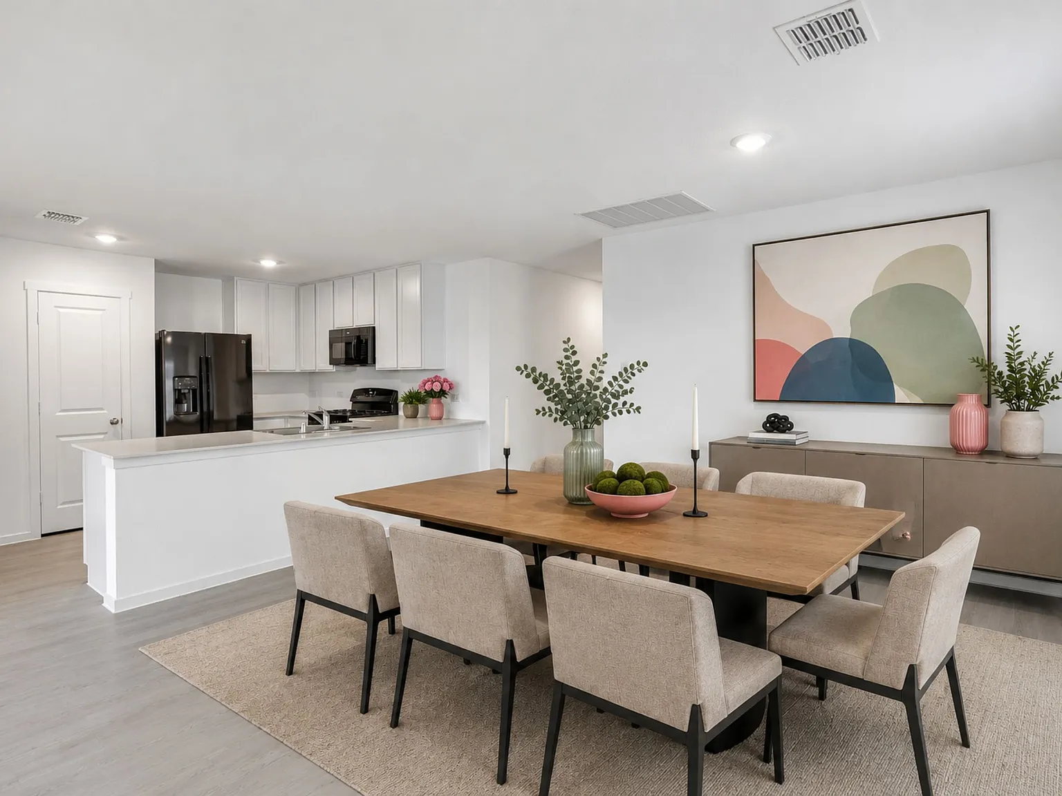 4 bed, 1667 sqft, $1,775 — Photo 2
