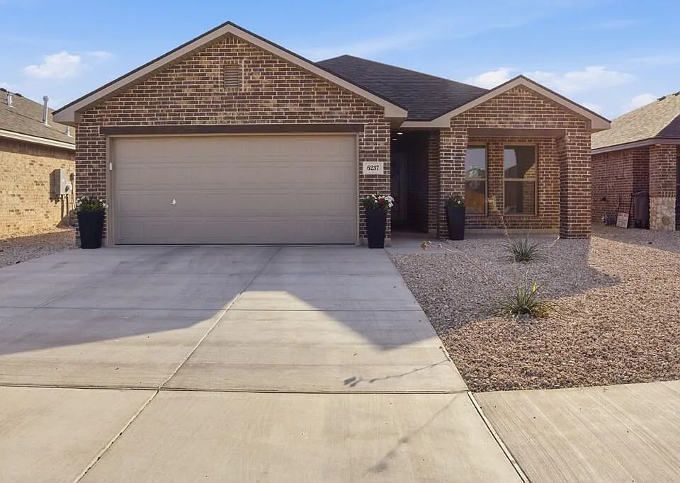 6237 Poppy Dr
