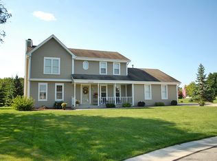W166N10855 Carriage Ct, Germantown, WI 53022