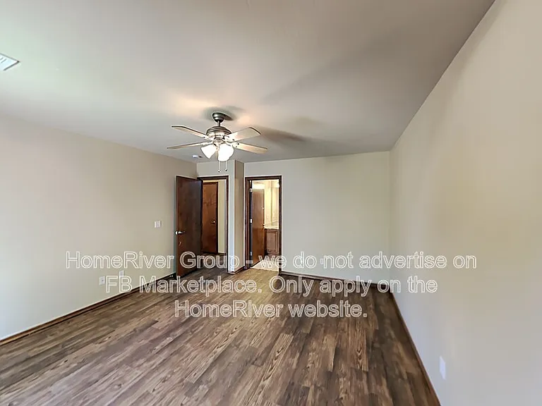11005 SW 5th St — Photo 9