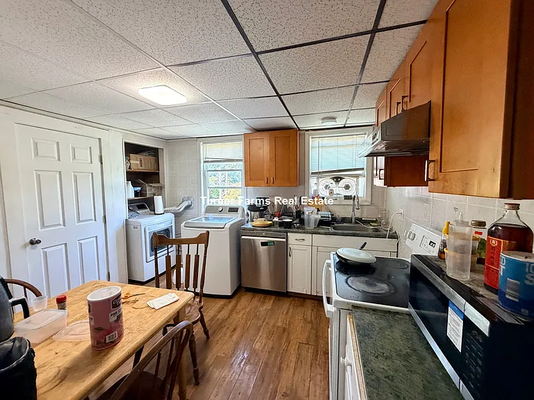 249 Boston Ave — Photo 14