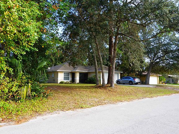 4th image of 7320 Lake Dr