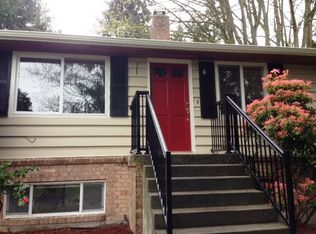 549 NW 205th St, Seattle, WA 98177