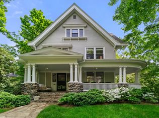 23 Chestnut St, Wellesley, MA 02481