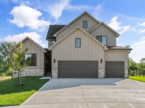 360 Napoli Ave, West Des Moines, IA 50266