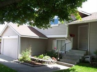 606 N Hawaii St, Kennewick, WA 99336