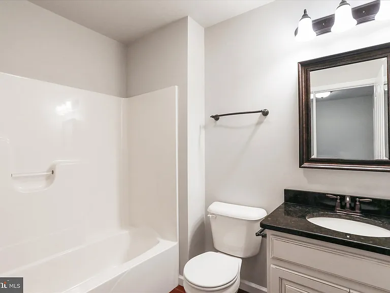 20 Delano Dr — Photo 17