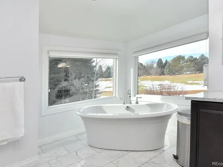 68 Glenmoor Dr — Photo 14