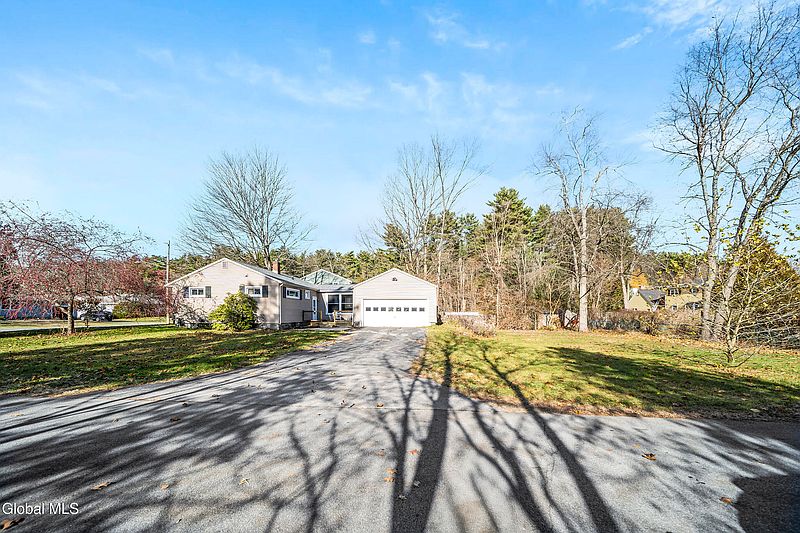 3rd image of 12 Bullard Avenue