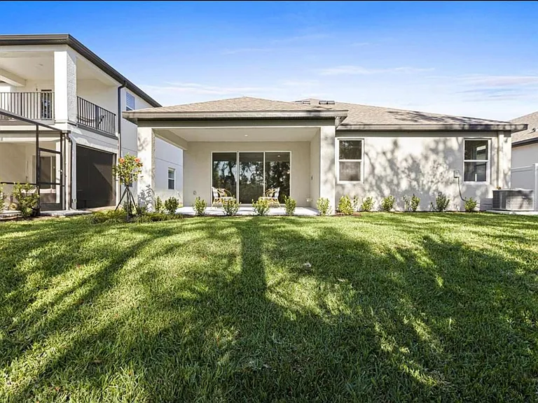 3557 Secluded Ct — Photo 32