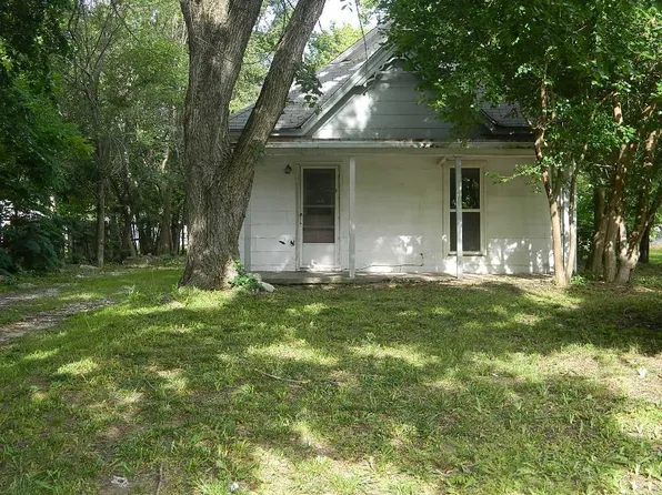 521 N 7th St, Arkansas City, KS 67005