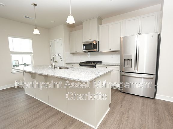 4th image of 1236 Newell Towns Ln