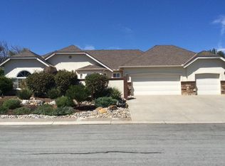 1265 S Ridgemark Dr, Hollister, CA 95023