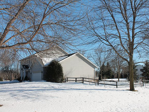 3rd image of 135 Joray Dr