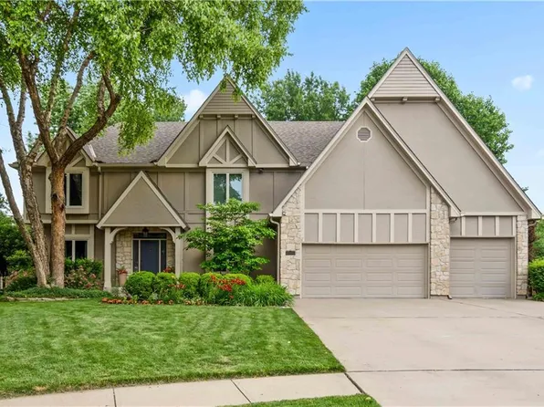 5604 W 125th St, Overland Park, KS 66209