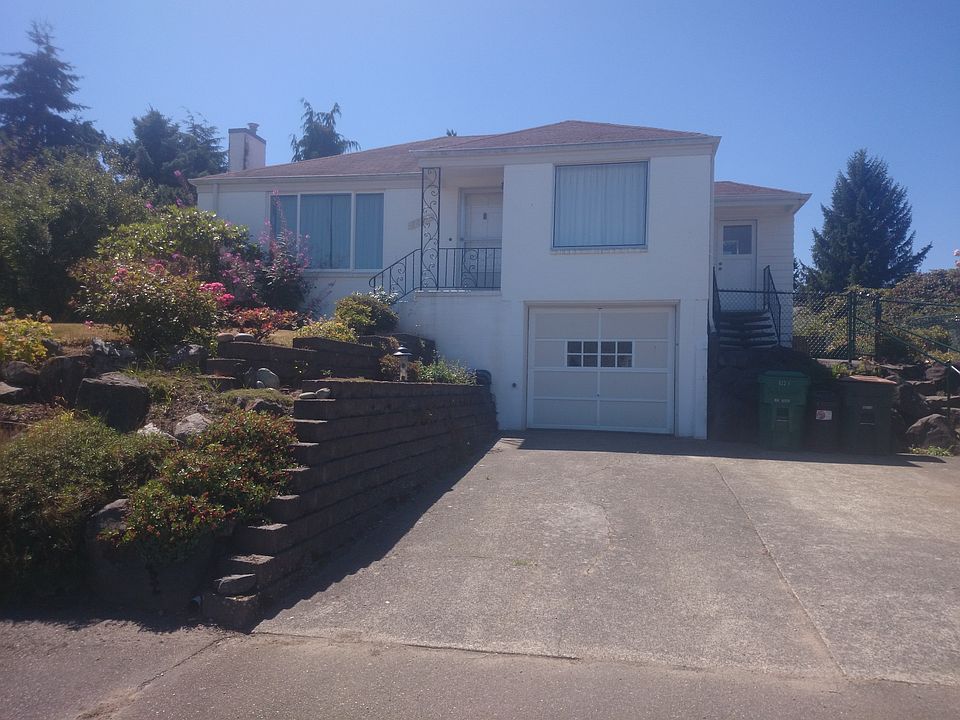 1st image of 1227 NW Woodbine Way