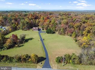 1350 New Chester Rd, New Oxford, PA 17350