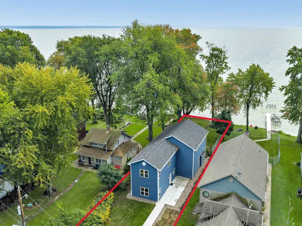 W7133 Firelane #2, Menasha, WI 54952