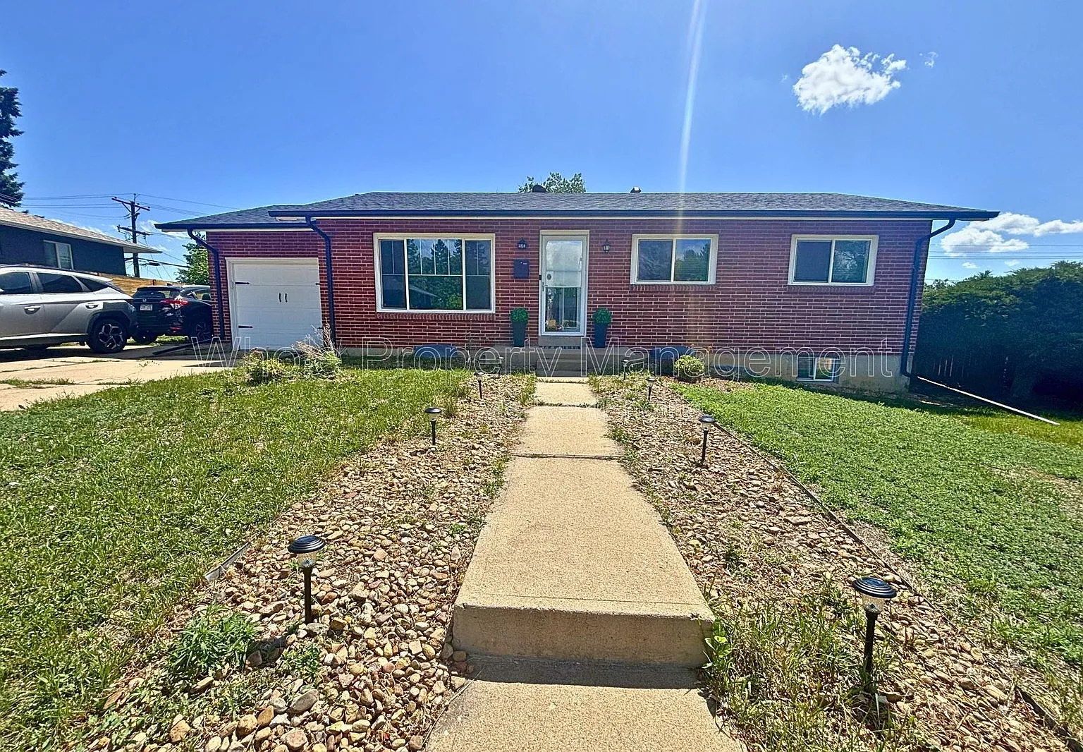 5 bed, 2.0 bath, 2288 sqft, $3,200 — Photo 1