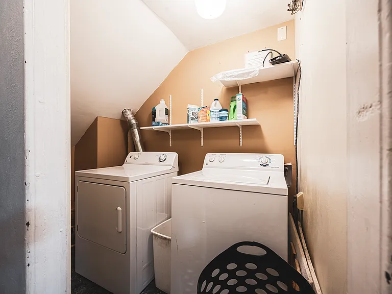 1532 Perry St #1 — Photo 19