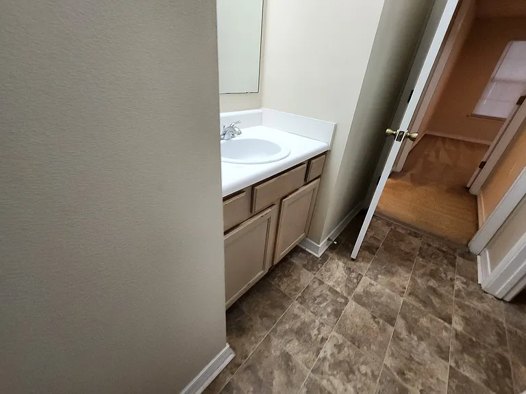 9580 Cobblebrook Dr — Photo 11
