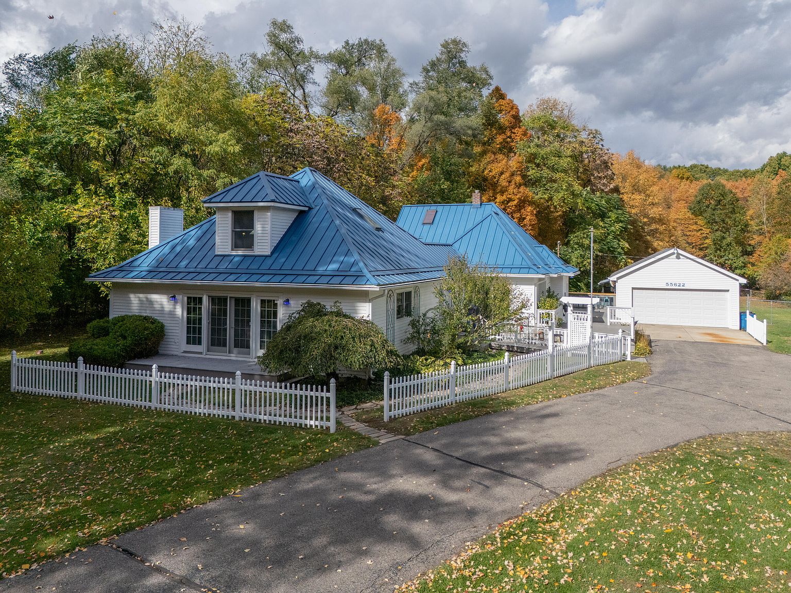 55622 Red Arrow Hwy, Lawrence, MI 49064 | Zillow