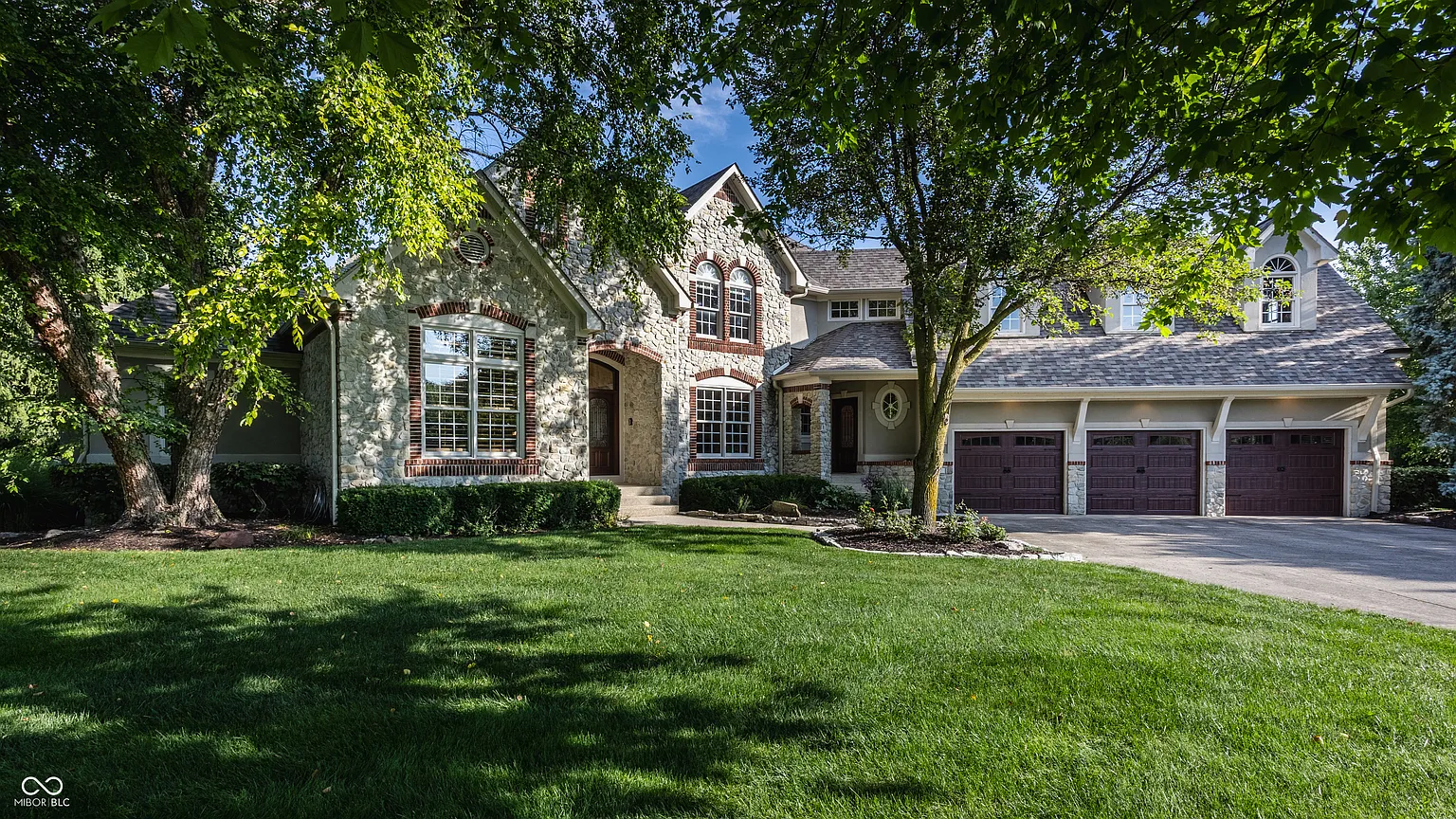 8920 William Penn Cir photo 1