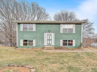 8530 Bullington Cir, Roanoke, VA 24019