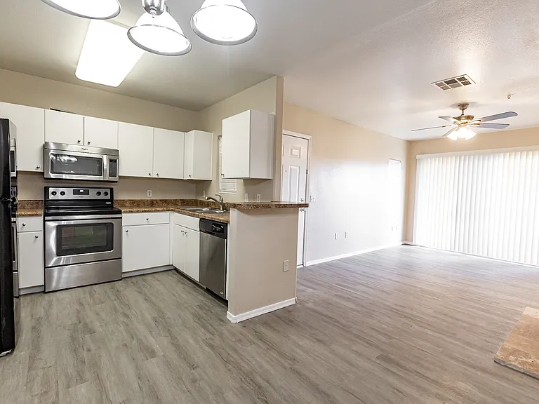 1295 N Ash St #1026 — Photo 4