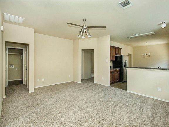 5th image of 4032 Eagle Dr