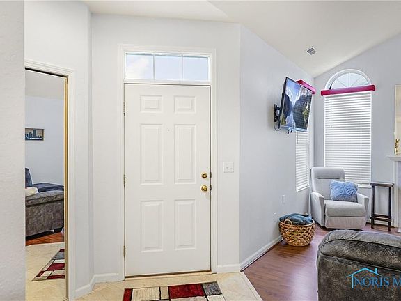 5th image of 6032 Quarrys Edge Ln #6032