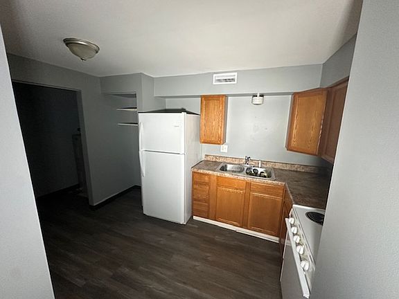 3rd image of 101 N McReynolds Ct #6C