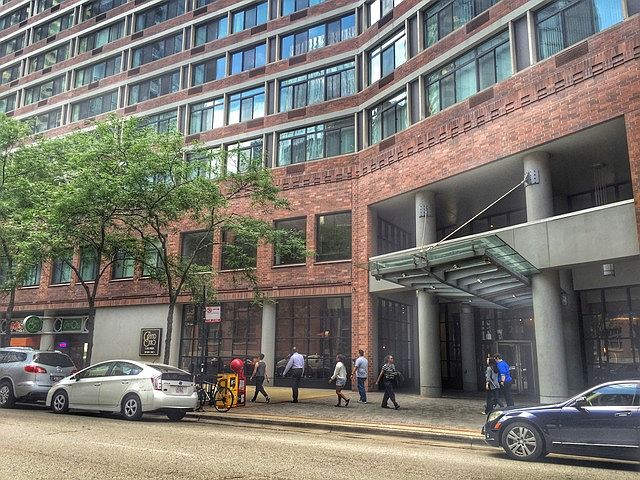 1st image of 211 E Ohio St APT 814