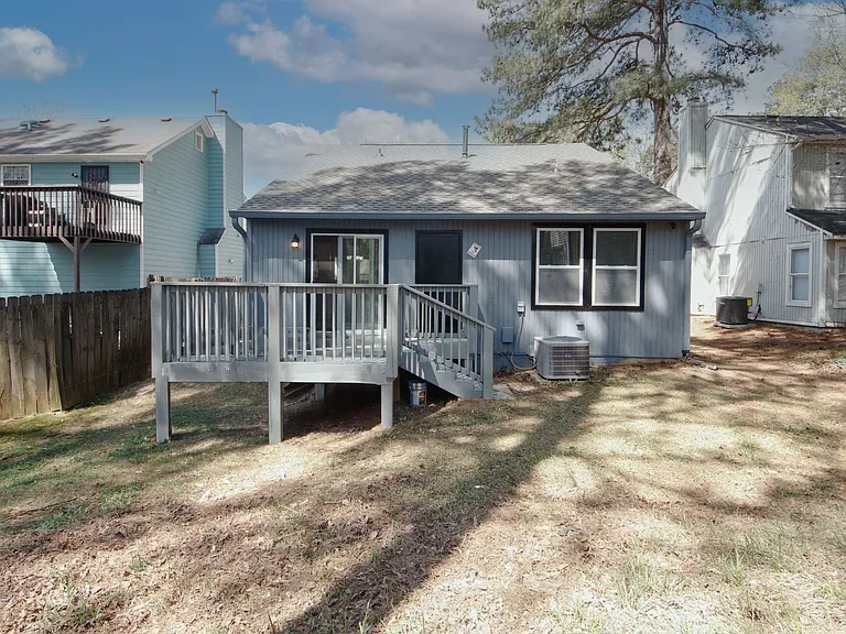 4225 Wingfoot Ct — Photo 23