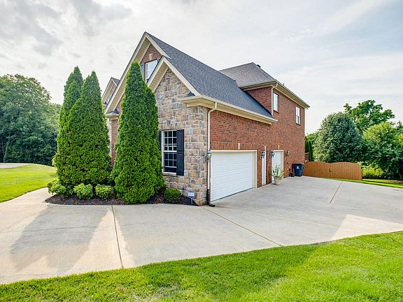 4th image of 1823 Turner Dr