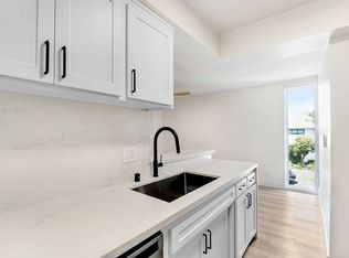 1264 N Sweetzer Ave #201, West Hollywood, CA 90069