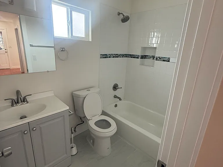 118 W Garcelon Ave — Photo 14