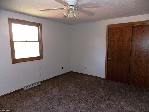 5th image of 3918 Glenoak St NE
